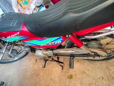CD70 2017 Bike 1st Owner, No Damage, No Accident