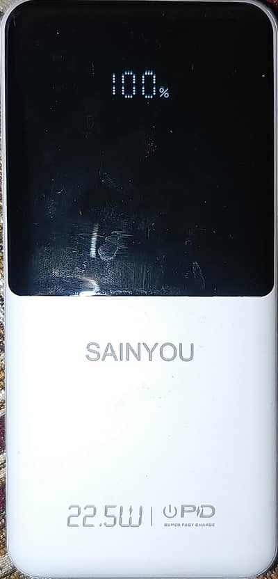 Sainyou original Powerbank 10000Mah.