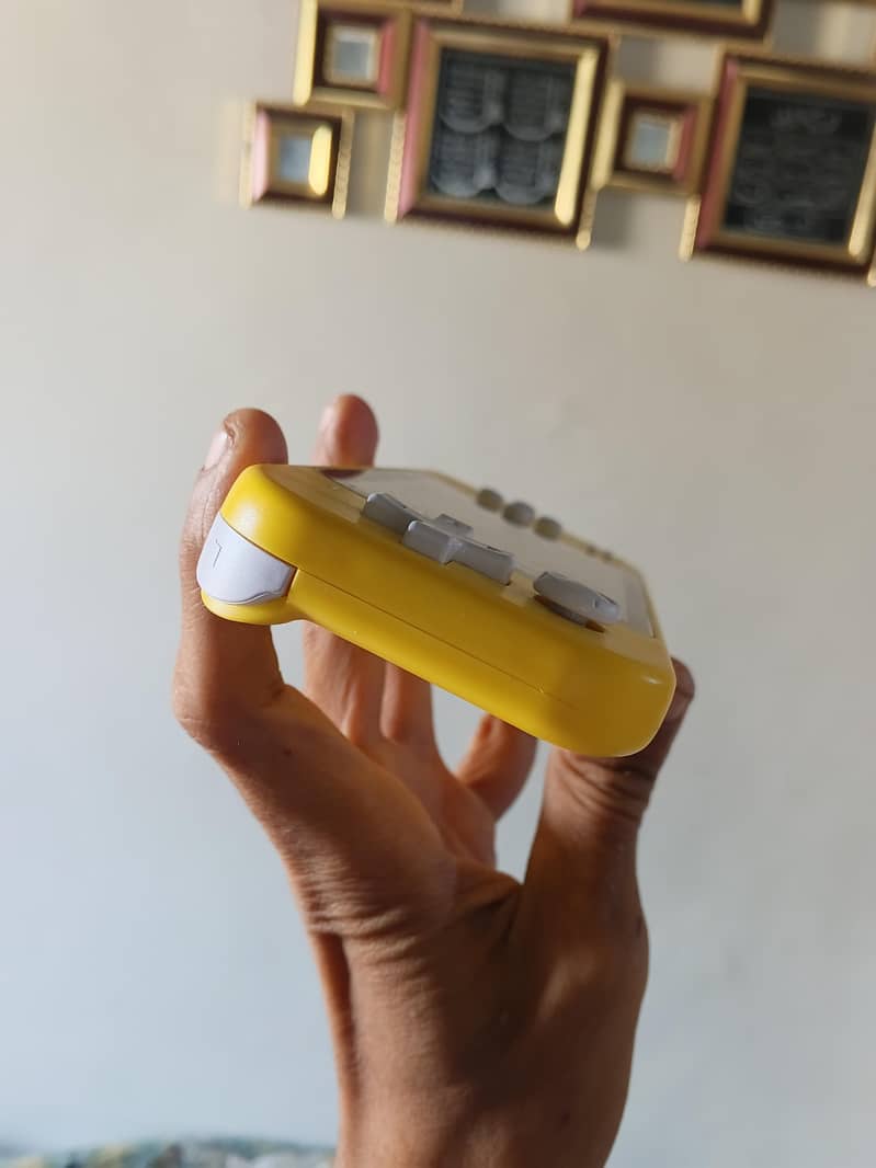 Retro gaming Console 4