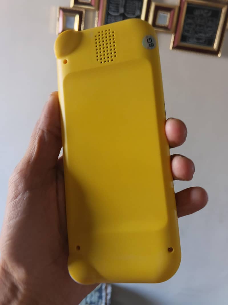 Retro gaming Console 7