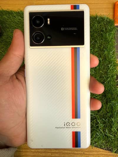 Vivo iqoo 9pro BMW edition
