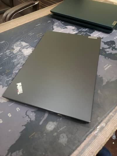 Lenovo ThinkPad P15v Gen 3 AMD Ryzen 5 6650H 4GB Nvidia 8GB AMD Graph