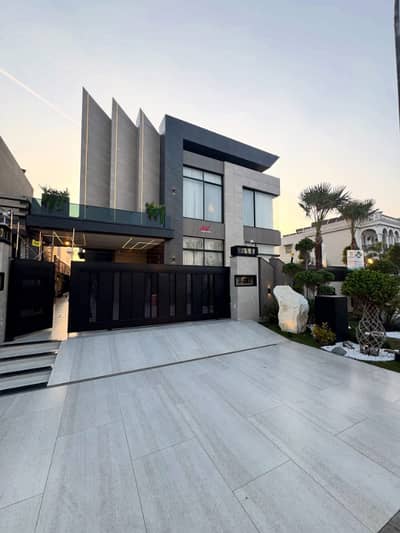 27 Marla Corner Plot Is Up For sale in block B