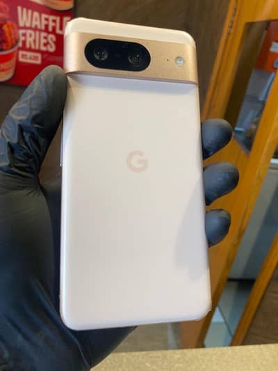Google pixel 8
