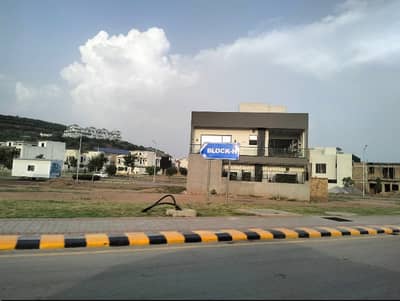 park view city Islamabad H block 10 Marla plot available for sale