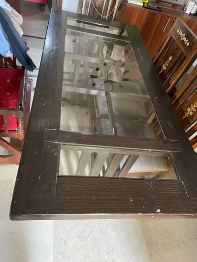 Dinning table with 6 chairs for sale