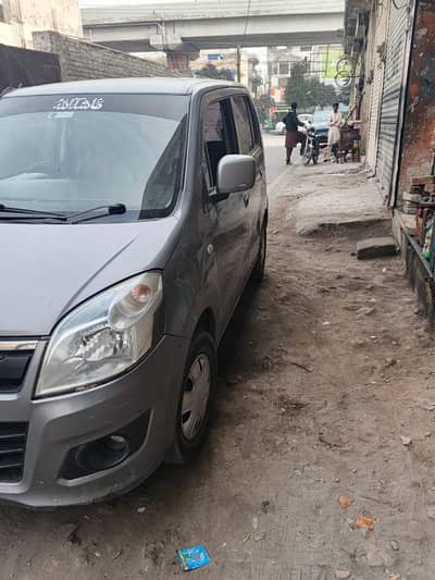 wagon R 2017 model  urgent sale
