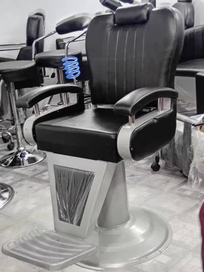 Saloon Chairs / Barber Chairs / Cutting Chairs / Parlour Chairs