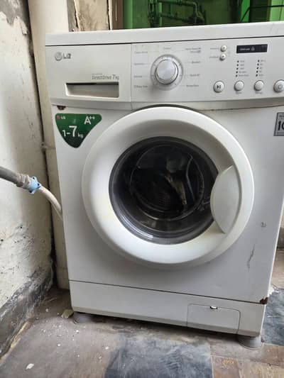 LG Fully Automatic Front Load Washing Machine 7KG