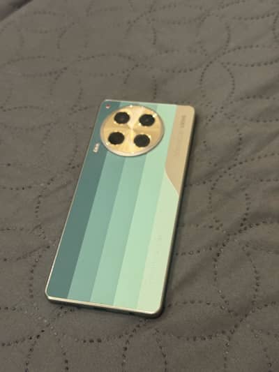 Tecno Camon 30 | Loewe Edition