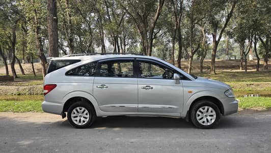 Songyang Stavic 2006 – Automatic (11 Seater) – For Sale