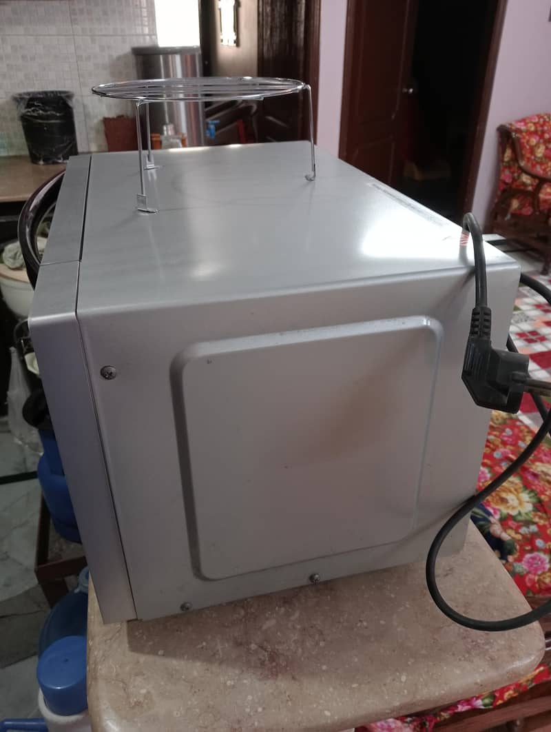 Dawlance Microwave 5