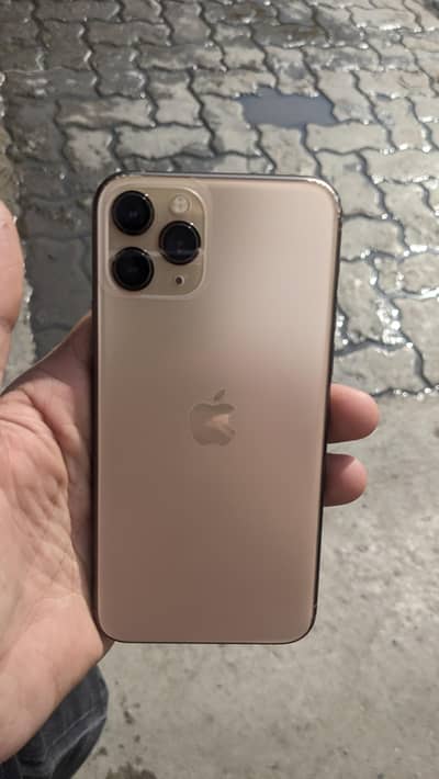 iphone 11 pro pta approved 256gb my what's app 03204778273