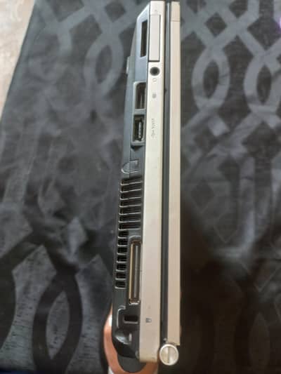 This item is an HP EliteBook 2570p business laptop.