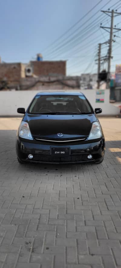 Toyota Prius 2014 import England Model