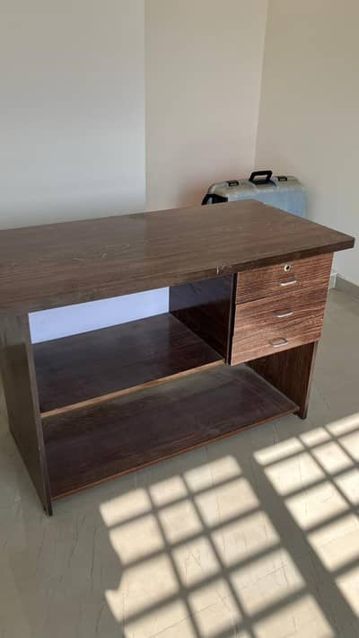 executive office table and a chair free