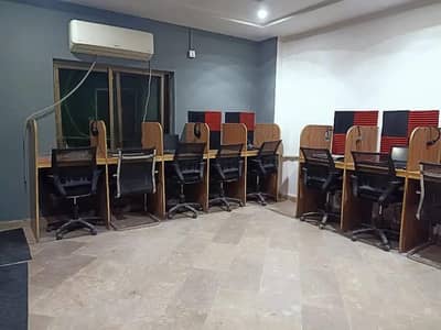 Furnitured office available for rent