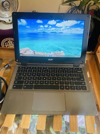 Acer Chromebook Laptop (urgent Sale). 03:09:10:18:123