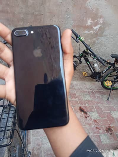 iPhone 7plus 128gb ram