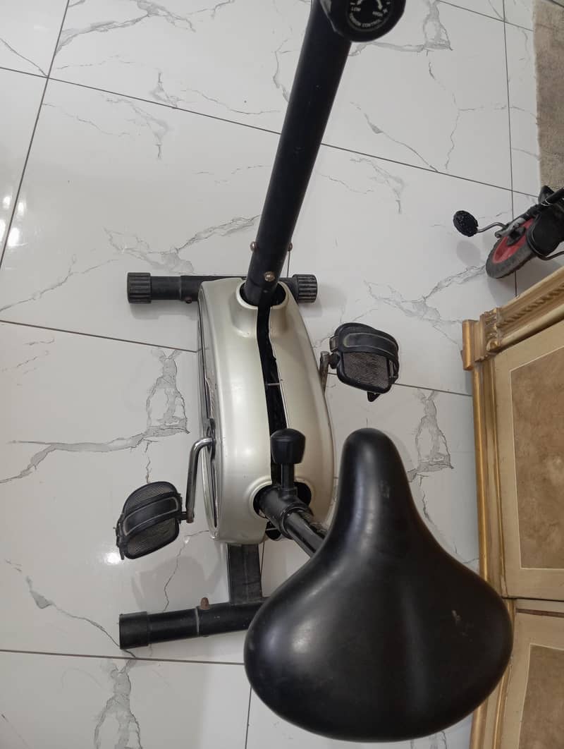 exercise bicycle 0