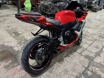 Suzuki GSX-R 600 Red Hot selling color Golden Numbe