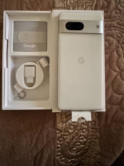 Google Pixel 7 8/128 Brand new condition with box