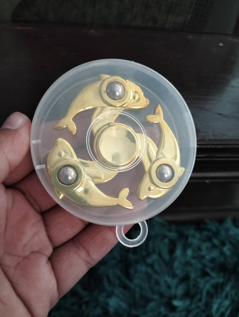 Fidget spinner 0