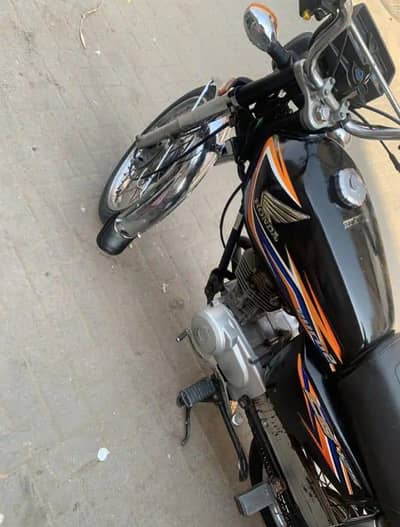 Honda 125 CG model 2018 for sale call on 03348310322