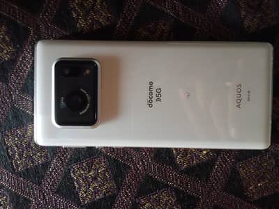 AQUOS R 6 5G