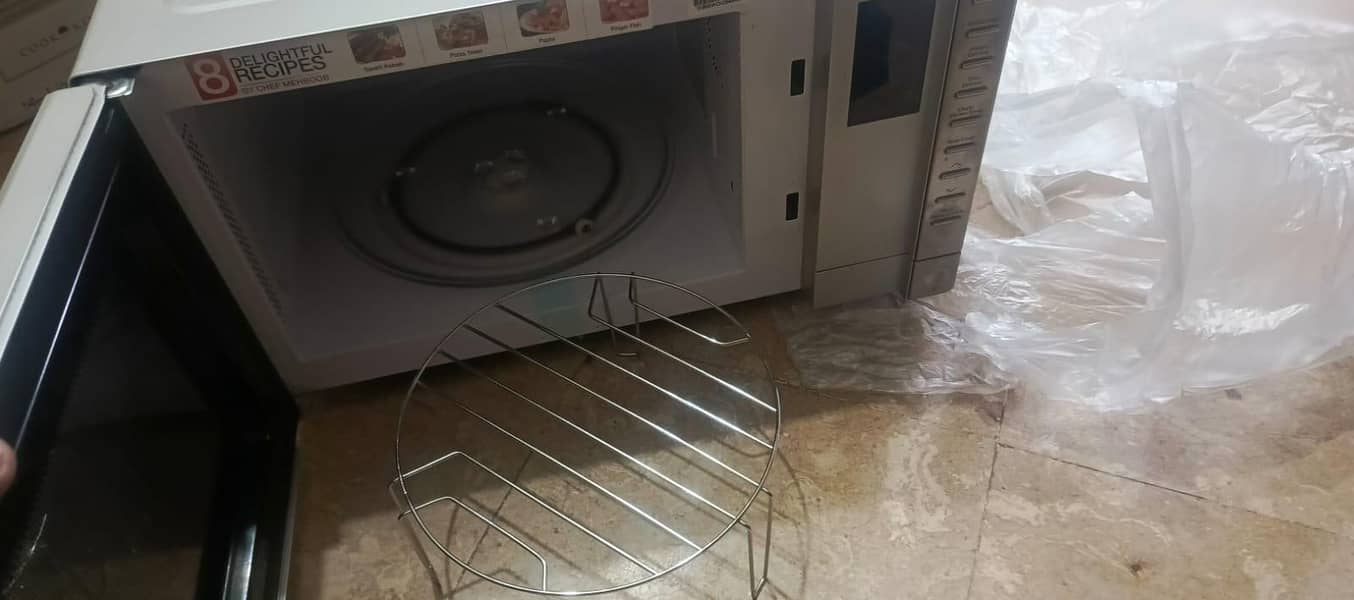 Dawlance Microwave 3