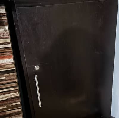 Mini almari for sale