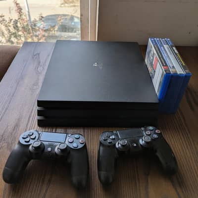 PS4 Pro scratchless with games and controller