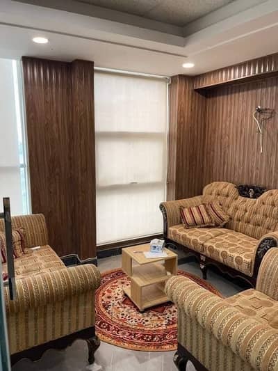 550 Square Feet Upper Floor Commercial Office For Sale in Midway Commercial