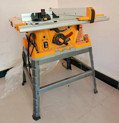 Ingco Ts26005 2600-Watt Table Wood Cutter Saw Only One Day Used