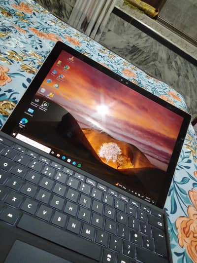 Microsoft laptop 10/9