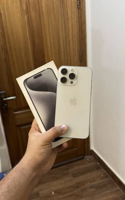 IPhone 15 Pro Max 256GB 100% BH WATERPACK