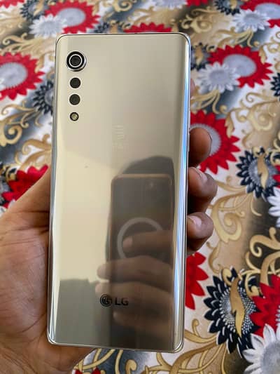 Lg valvet 10/10 condition no foult 6 gb ram 128 gb ram