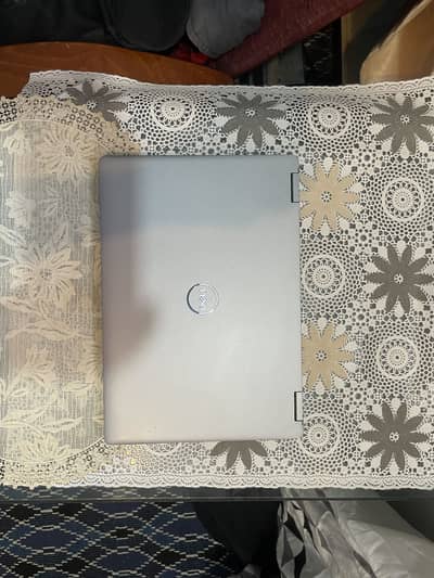 Dell Latitude E3310 2in1 Touch Screen UHD display Intel Core I5 8 Gen