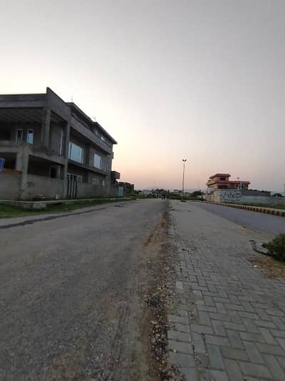 50*90 70 Feet Road Extra Land Plot For Sale F14/2 Islamabad