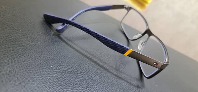 Tommy Hilfiger Sunglasses 100% original