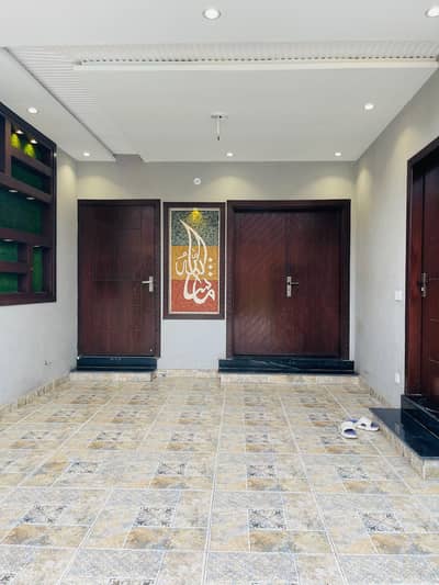 Jubilee Town 5 Marla Modern House Available For Rent