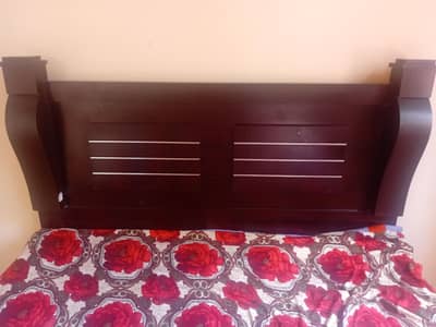 Stylish Queen Size Bed