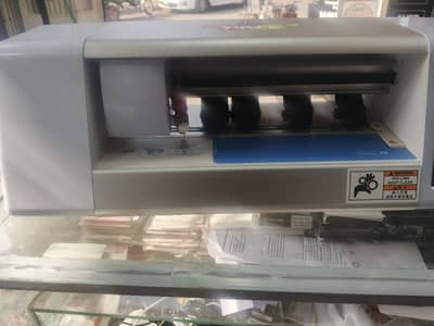 Mobile, labtop papper cutting machine for sale i