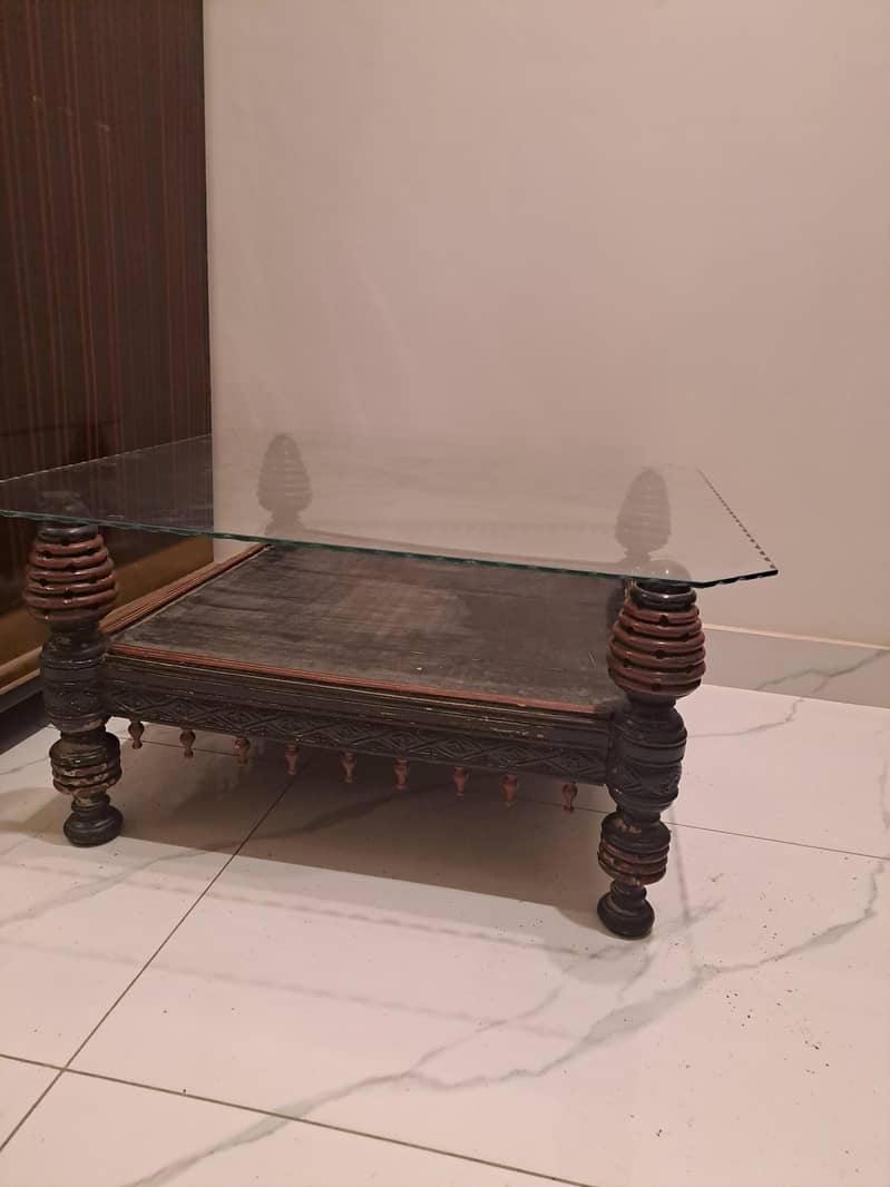 coffee table 0