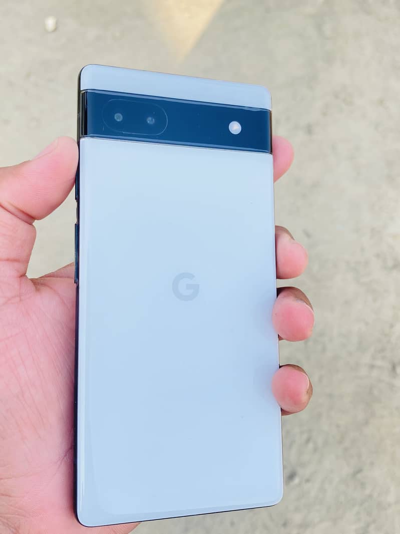Google Pixel 6A 4