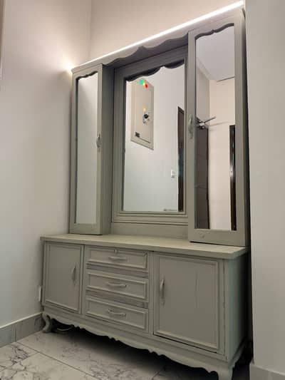 Dressing Table