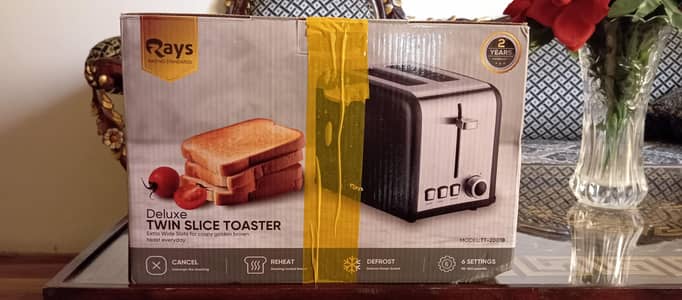 Deluxe Twin Slice Toaster