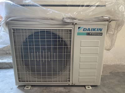 Daikin inverter ac 1.5 ton