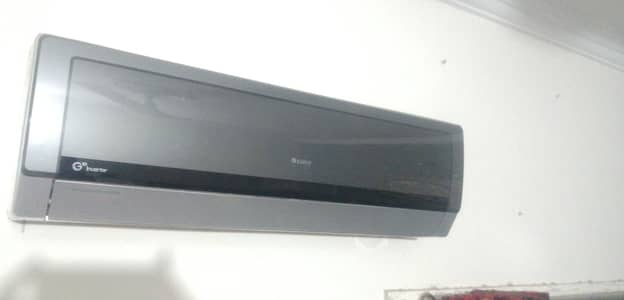 Gree Inverter split AC 1 ton, 1200BTU