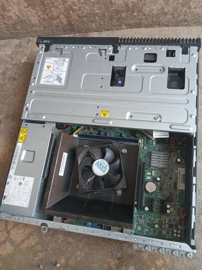 Core i3.3rd generation 22 inch 8 GB ram 500 hardx no